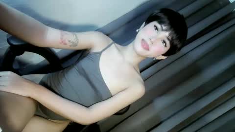 ella online show from February 25, 3:10 pm