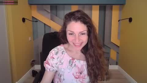 EllaLongs online show from February 4, 12:33 pm