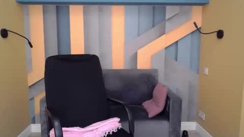 EllaLongs online show from October 18, 11:33 am