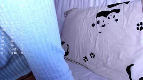 Ella online show from January 19, 7:15 pm