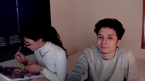 Ella and Cain online show from December 17, 9:54 pm