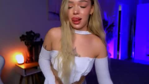 Ella online show from March 13, 5:58 am