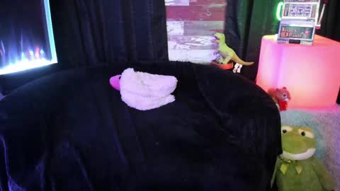 ELLE online show from October 10, 9:47 pm