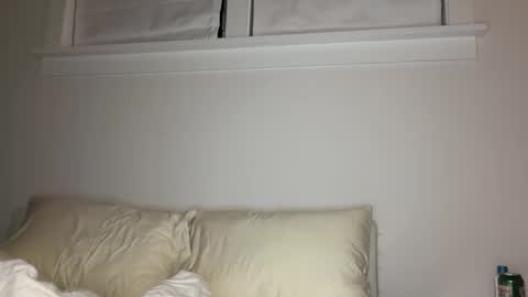 Snapshot of elle67 chatting on September 12, 10:04 am Elle67 online show from September 12, 10:04 am