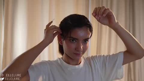 Linda Restrepo online show from February 9, 9:06 pm