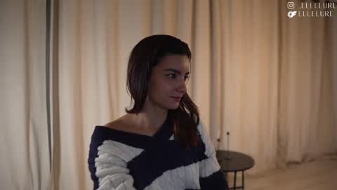 Linda Restrepo online show from February 17, 9:41 pm