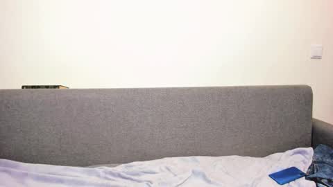 ellen_flow online show from February 8, 9:15 pm