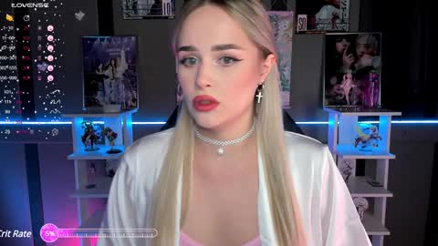 Maria online show from December 7, 5:09 pm