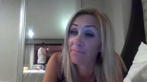 ElleNV online show from September 30, 8:52 am