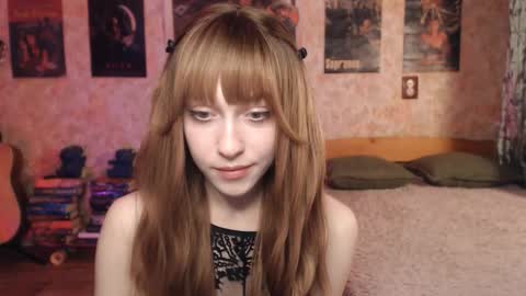 ellie_friendly online show from March 7, 12:18 am