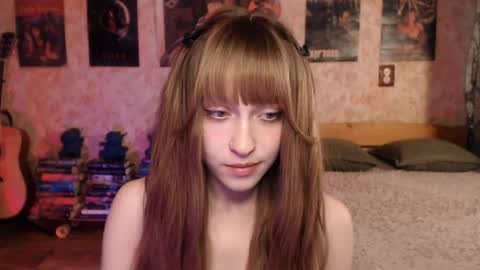 ellie_friendly online show from June 4, 12:27 am