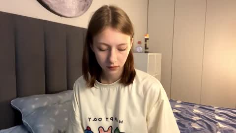 Ellie online show from September 23, 7:33 am