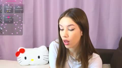 ellie online show from December 18, 7:20 pm