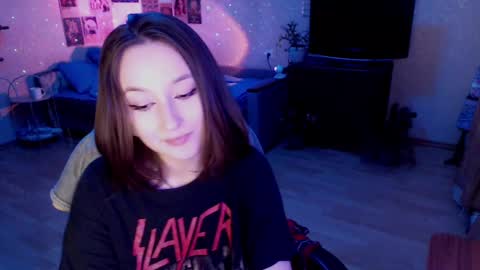 Snapshot of ellie_vibe chatting on January 6, 3:29 pm Eleonora online show from January 6, 3:29 pm