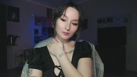 Snapshot of ellie_vibe chatting on January 31, 3:00 pm Eleonora online show from January 31, 3:00 pm