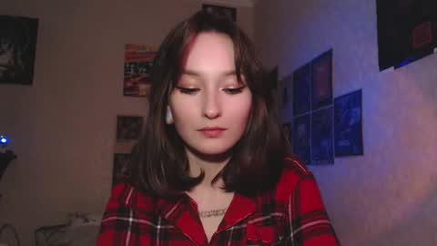 Snapshot of ellie_vibe chatting on February 9, 6:26 pm Eleonora online show from February 9, 6:26 pm