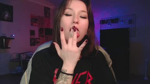 Snapshot of ellie_vibe chatting on February 10, 5:52 pm Eleonora online show from February 10, 5:52 pm