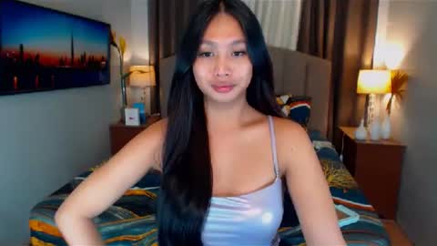 ellie online show from January 16, 12:45 am