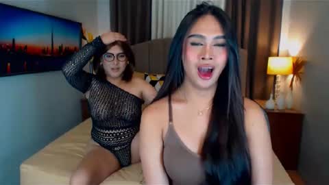 ellie online show from February 4, 12:19 am