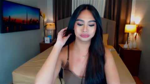 ellie online show from February 8, 9:25 pm