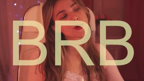 elliecutes online show from October 26, 8:20 am