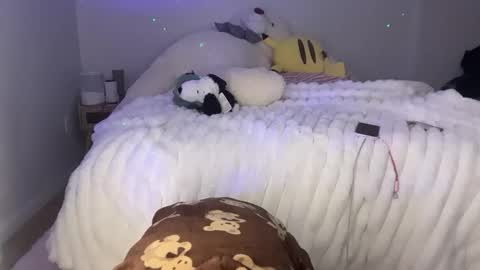 Snapshot of ellieluvs chatting on February 25, 5:39 am ellie online show from February 25, 5:39 am