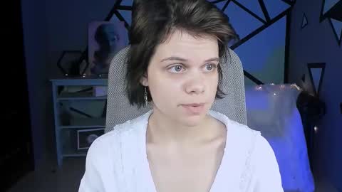 elliemurler online show from September 24, 9:12 am