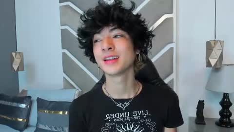 elliotvolkov online show from July 27, 3:52 pm
