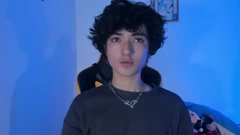 elliotvolkov online show from July 30, 5:34 pm