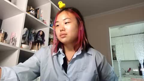 Snapshot of ellisestler chatting on August 6, 5:31 am Milana online show from August 6, 5:31 am