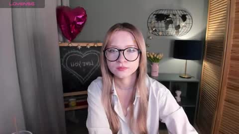 elliup online show from October 8, 8:23 am