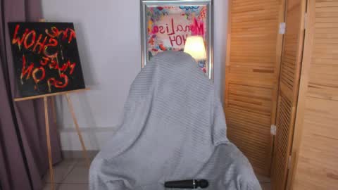 elliup online show from March 28, 4:39 pm