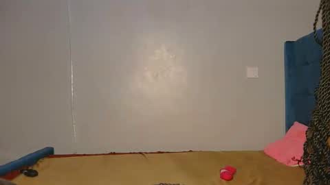 elllanna online show from March 3, 1:50 pm