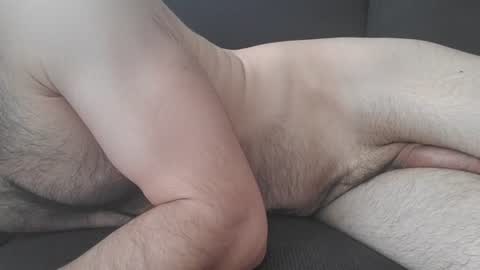Snapshot of elllli_xxx chatting on June 20, 8:44 pm Eli K online show from June 20, 8:44 pm