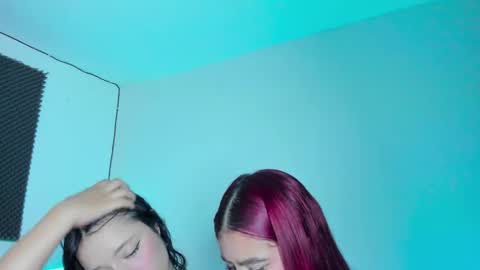 Snapshot of ellope chatting on October 29, 1:19 am Ellope online show from October 29, 1:19 am