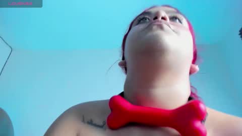 Snapshot of ellope chatting on November 8, 11:03 pm Ellope online show from November 8, 11:03 pm