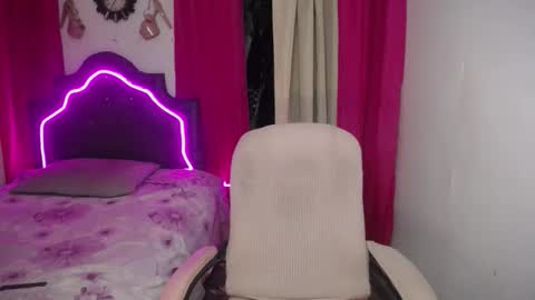 ELLORREY online show from January 13, 9:47 am