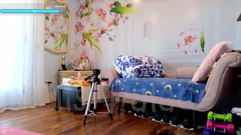 Snapshot of ells_palace chatting on November 19, 5:57 pm Ella Bella Bo Bella online show from November 19, 5:57 pm