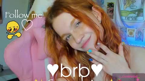 Snapshot of elly_milas chatting on April 27, 5:22 pm Elly Fansly online show from April 27, 5:22 pm
