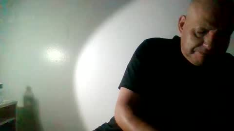 elmario24 online show from October 28, 10:19 am