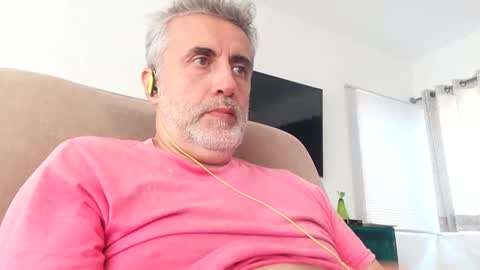 Snapshot of elmejorfvb2 chatting on January 8, 4:22 pm fer online show from January 8, 4:22 pm