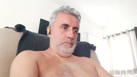 fer online show from March 9, 10:30 pm