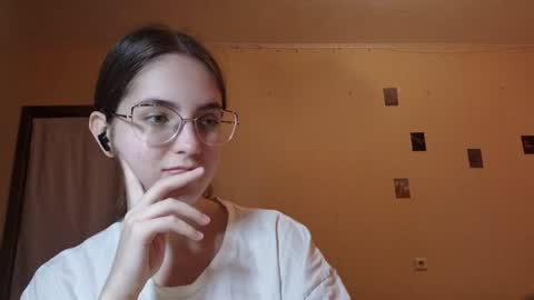 Kate online show from July 13, 1:25 pm