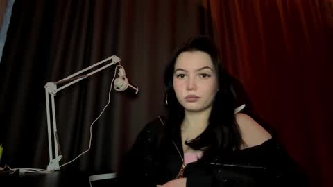 Snapshot of elmermelendes chatting on February 12, 1:17 pm Tiny online show from February 12, 1:17 pm