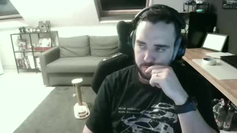 Snapshot of elmo__91 chatting on November 10, 5:12 pm Elmo online show from November 10, 5:12 pm