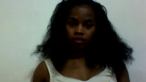elodie228680 online show from June 6, 9:36 am