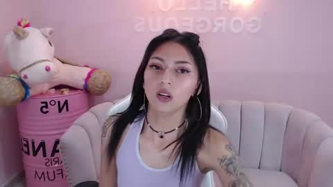 Elody  online show from February 11, 6:30 am