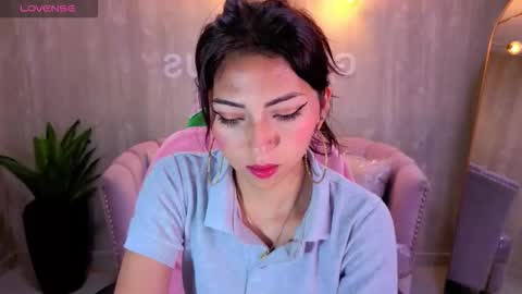 Elody  online show from December 19, 3:13 am