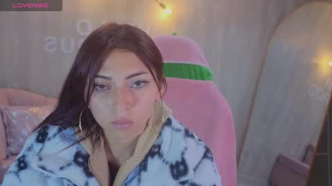 Elody  online show from February 5, 3:22 am