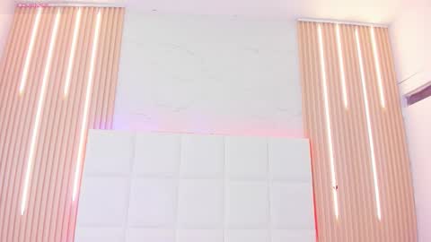 elody_rousse online show from November 5, 12:49 pm